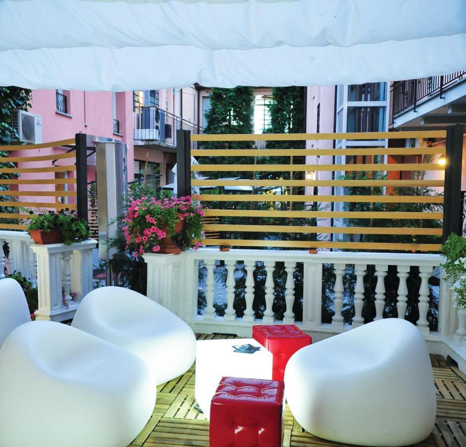 Hh Hermoso Housing Валенца Екстериор снимка