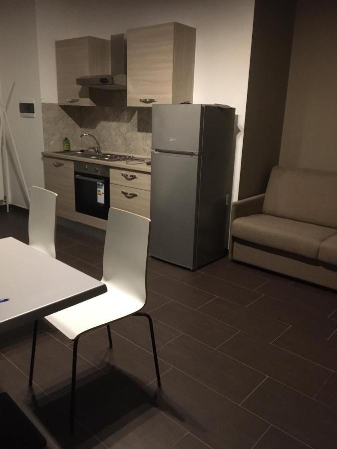 Hh Hermoso Housing Валенца Екстериор снимка